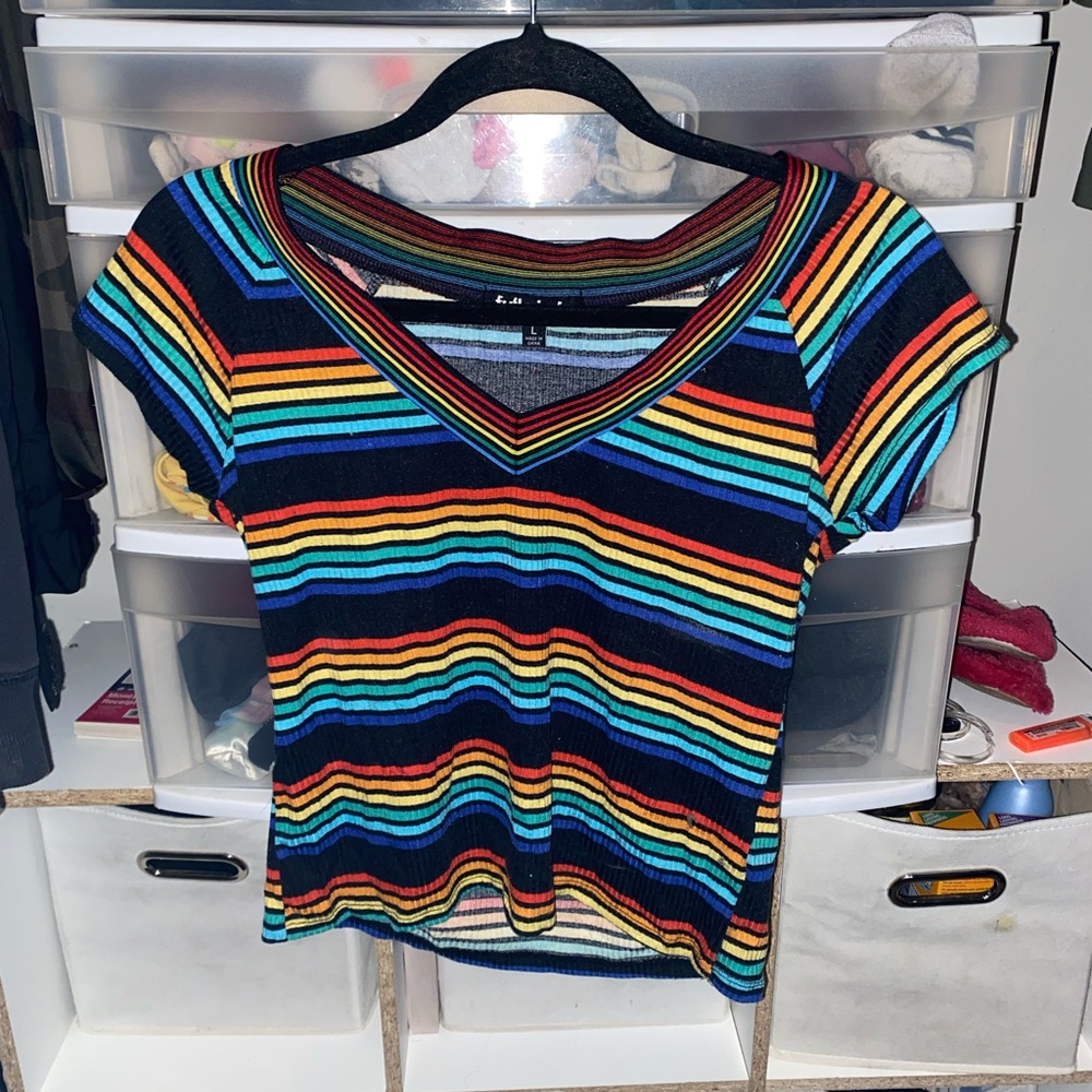 rainbow cropped tee